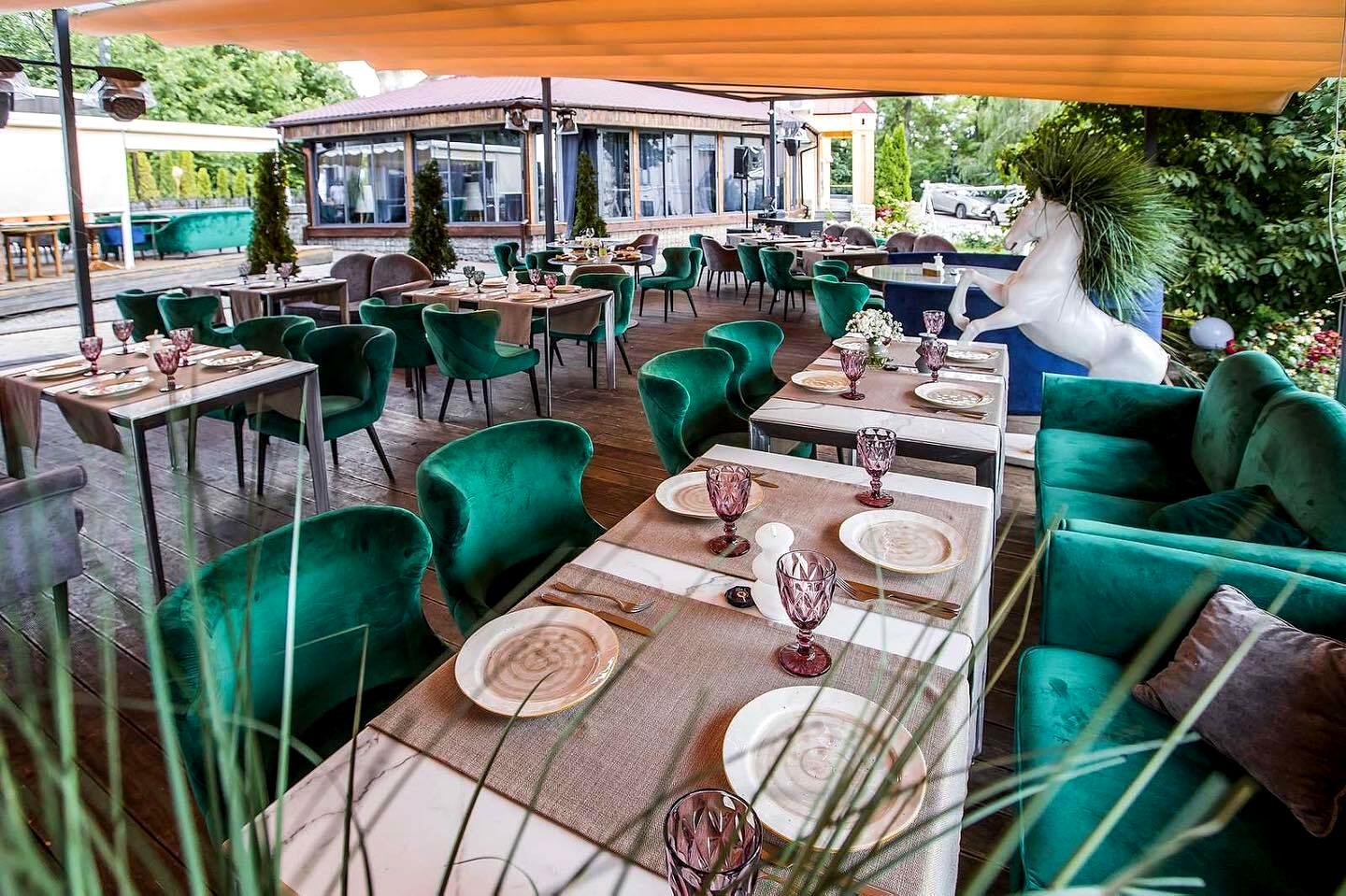 1860630832628383
