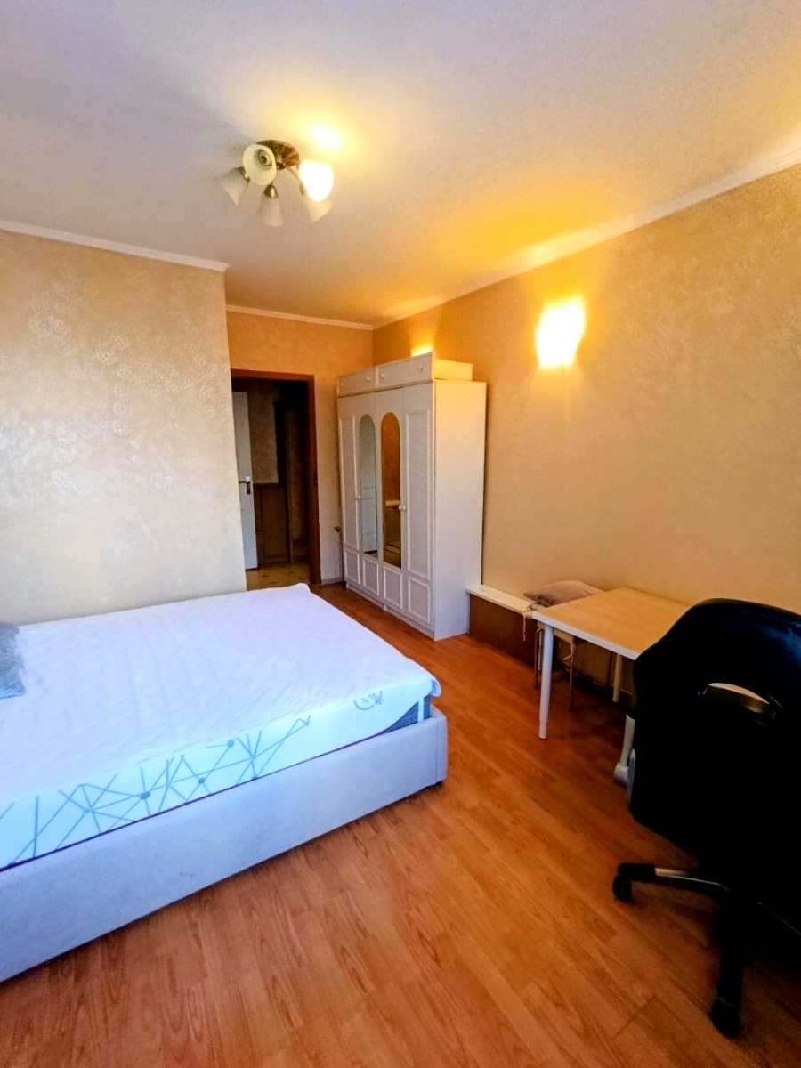 1860641115472024