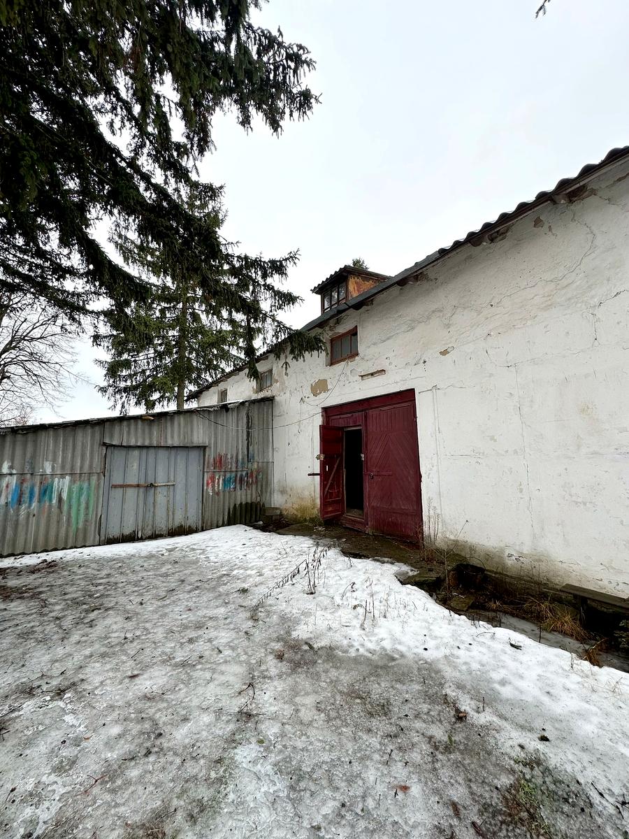 1860643448989928
