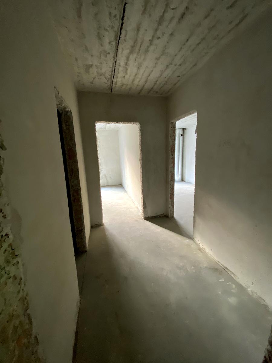 1860672161617328