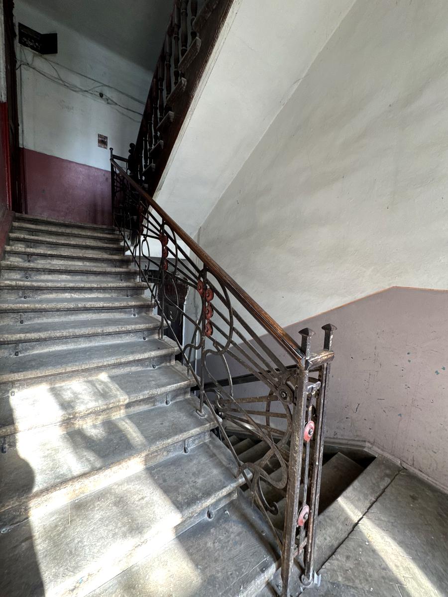 1860679733184102