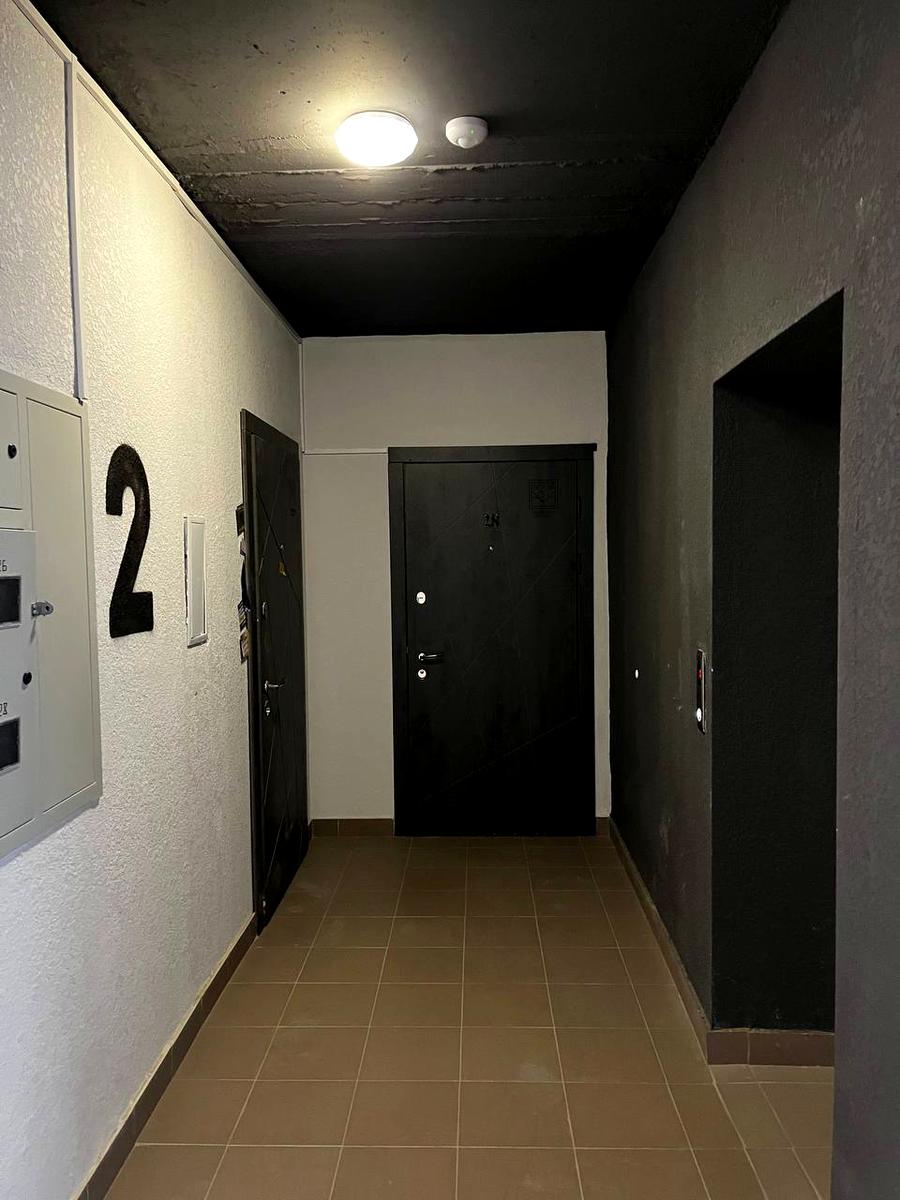 1860716339910206