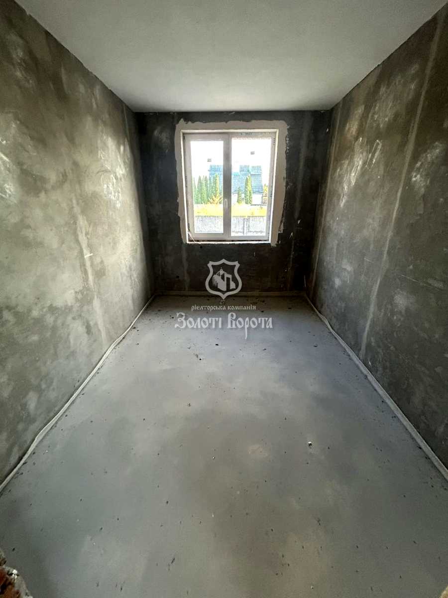 1860728306461376