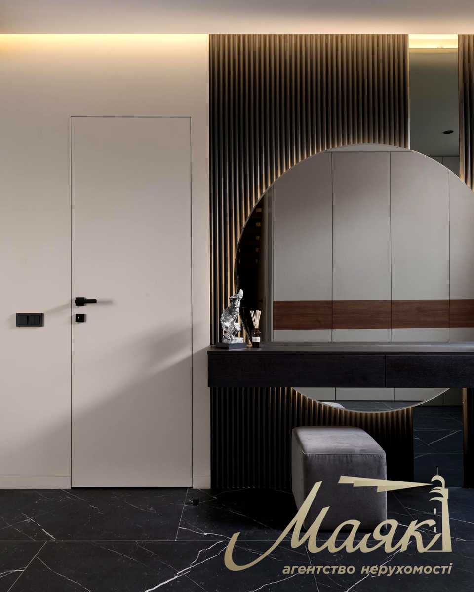 1860733629093664