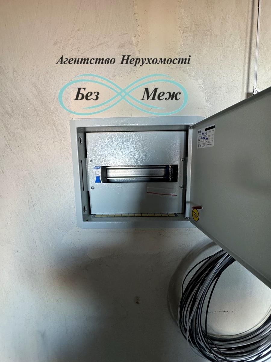 1860734492931903