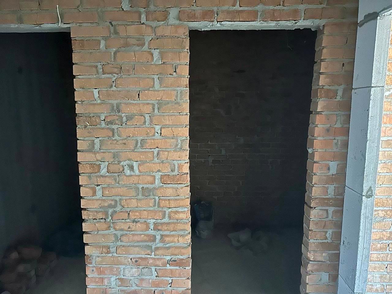 1860754054054594