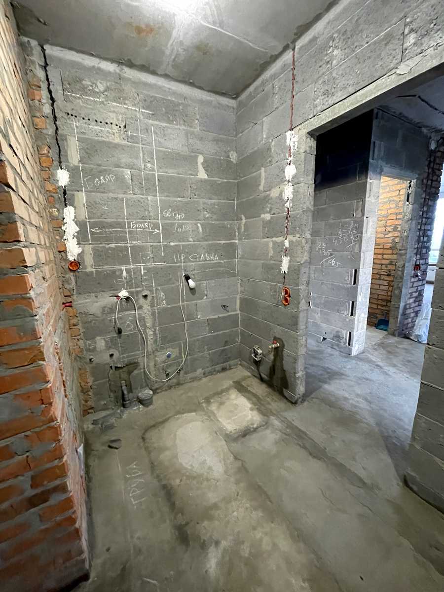 1860796378704670