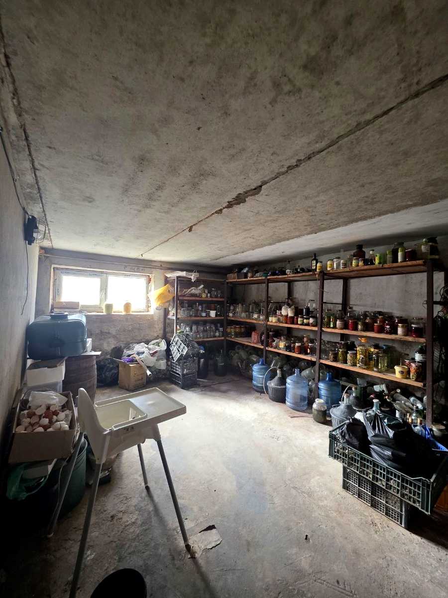 1860799848586340