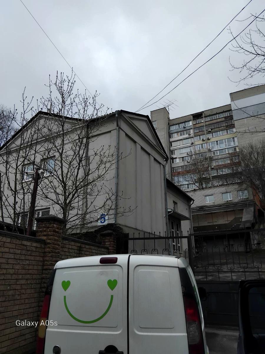 1860804535650994