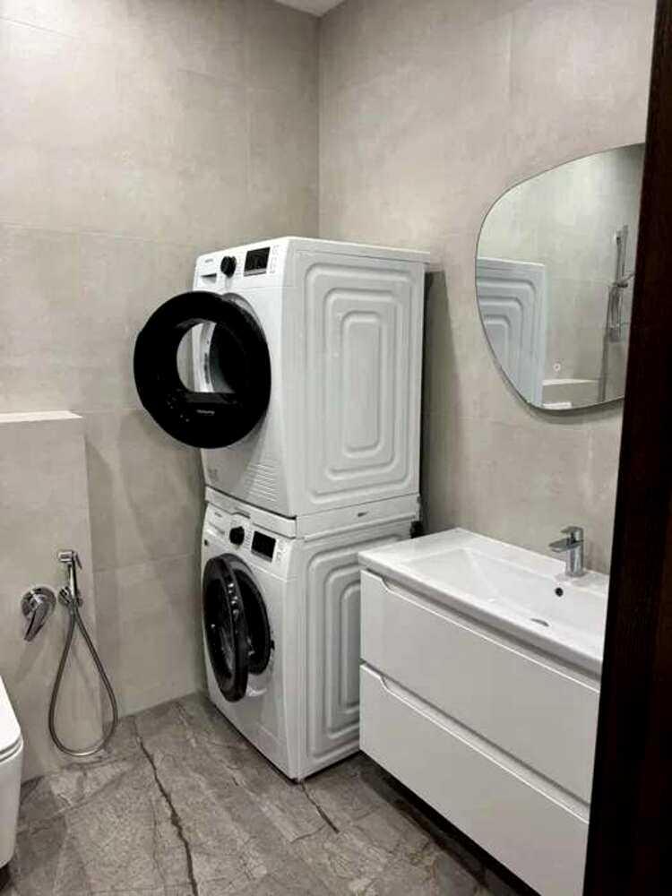 1860810218295513