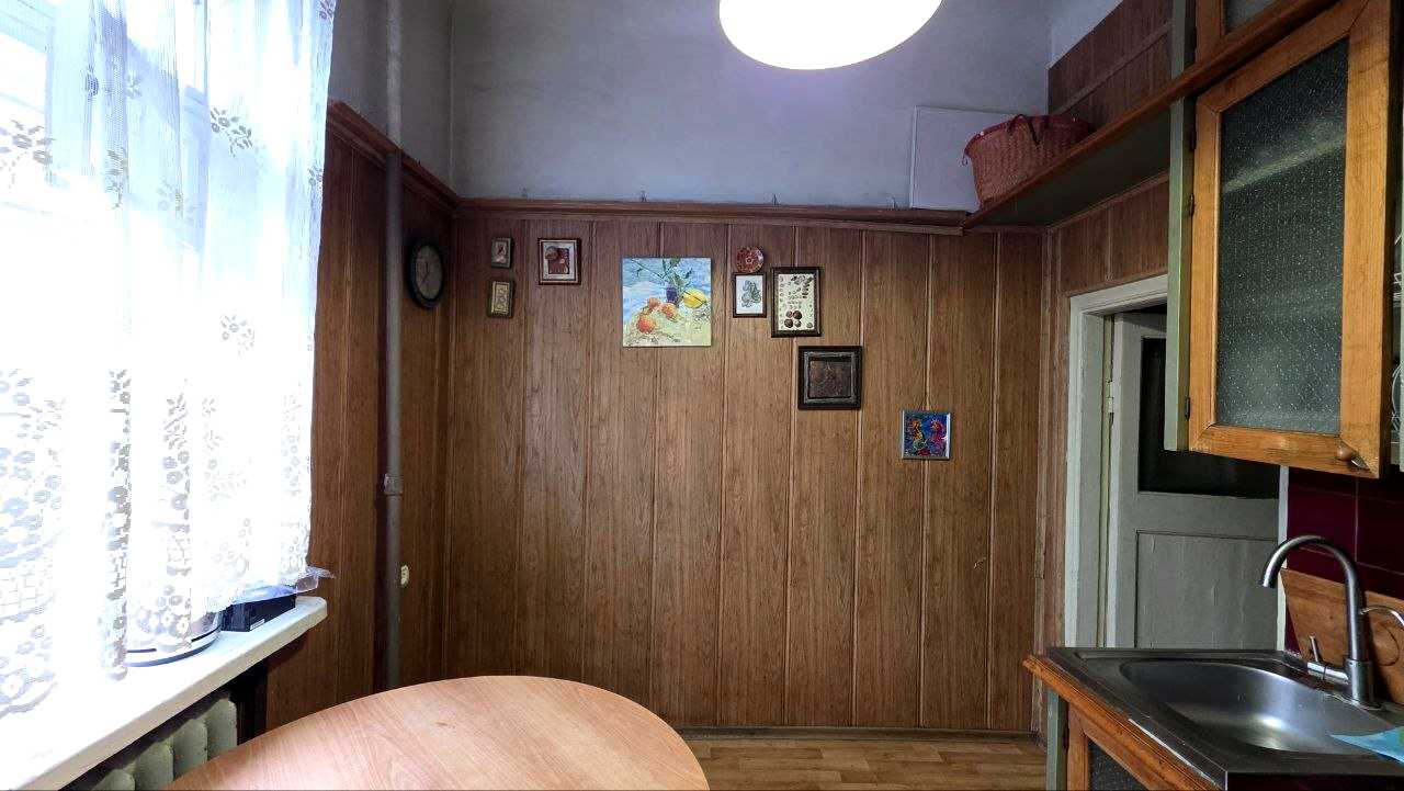 1860826596273299