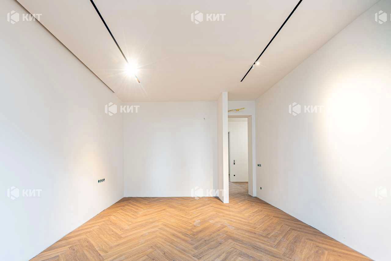 1860827064030534