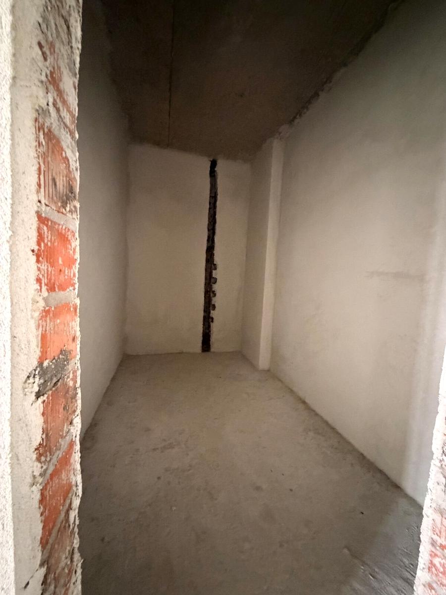 1860827769736684