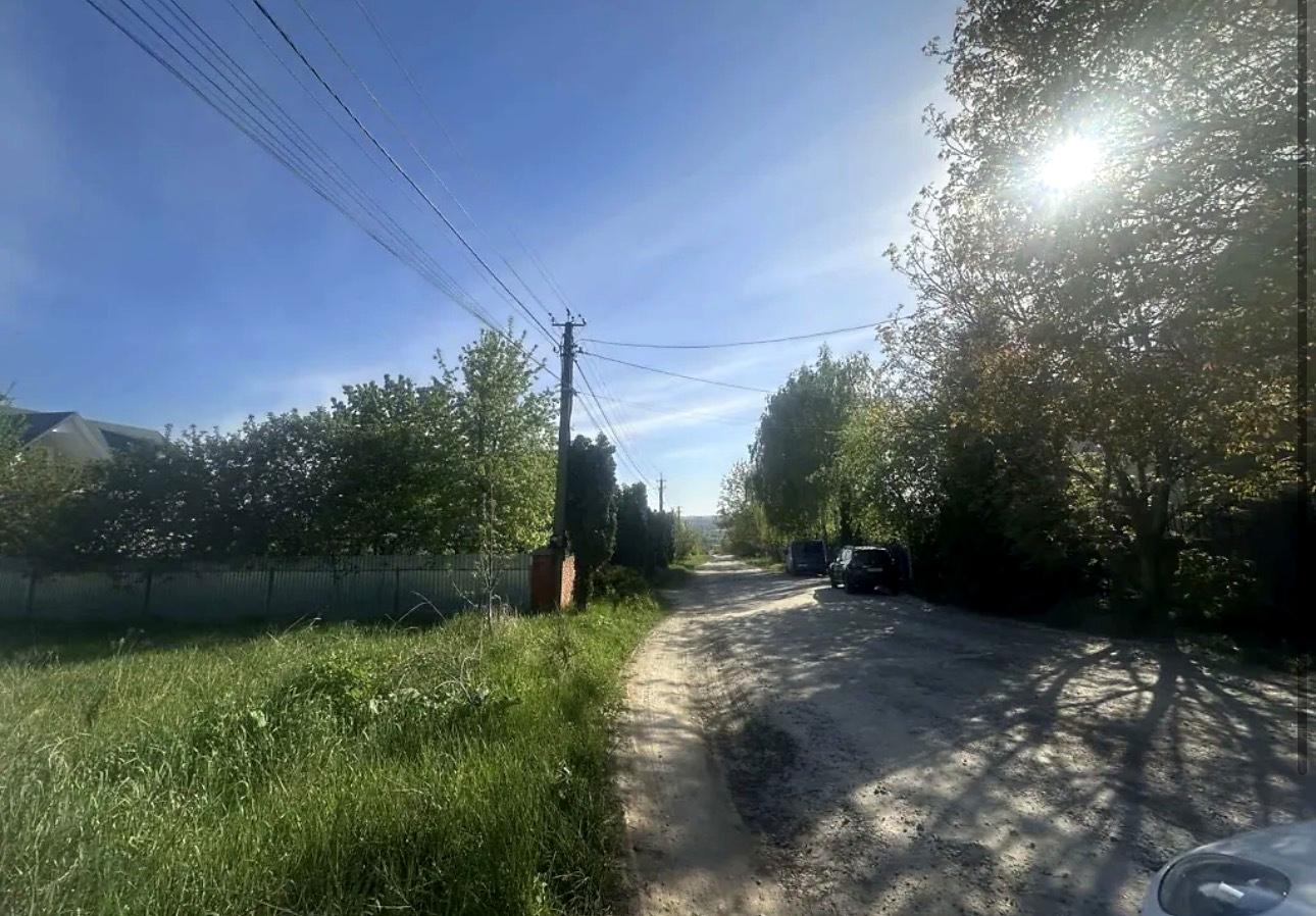 1860840127908515