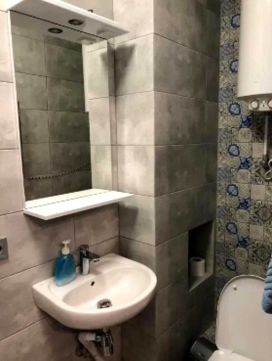 1860883228885520