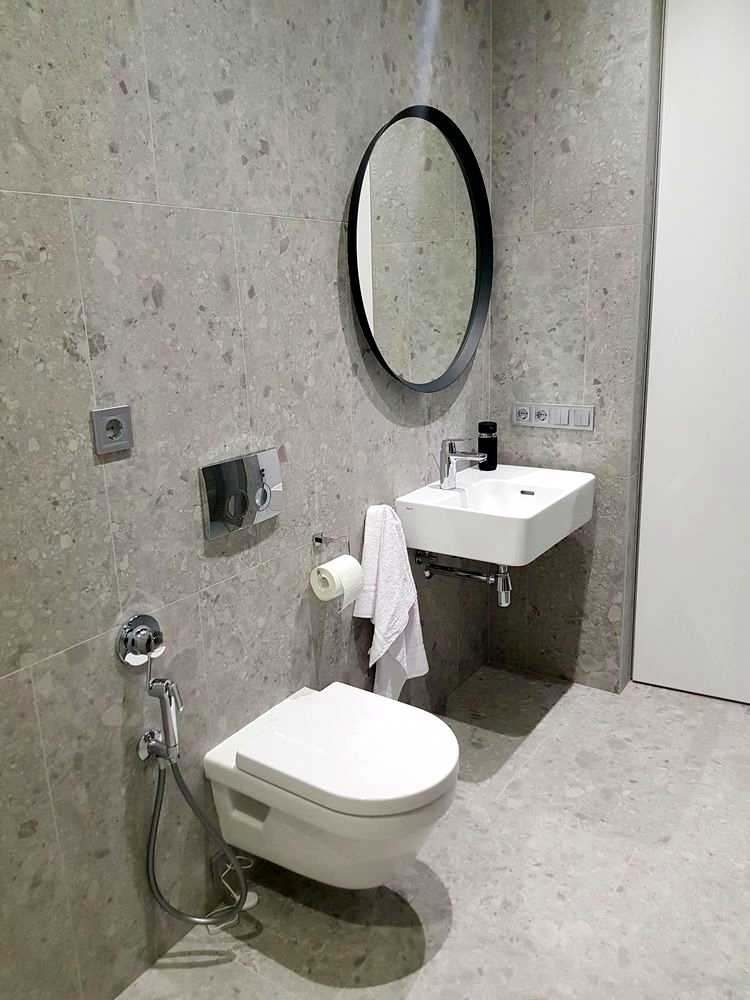 1860912800996078