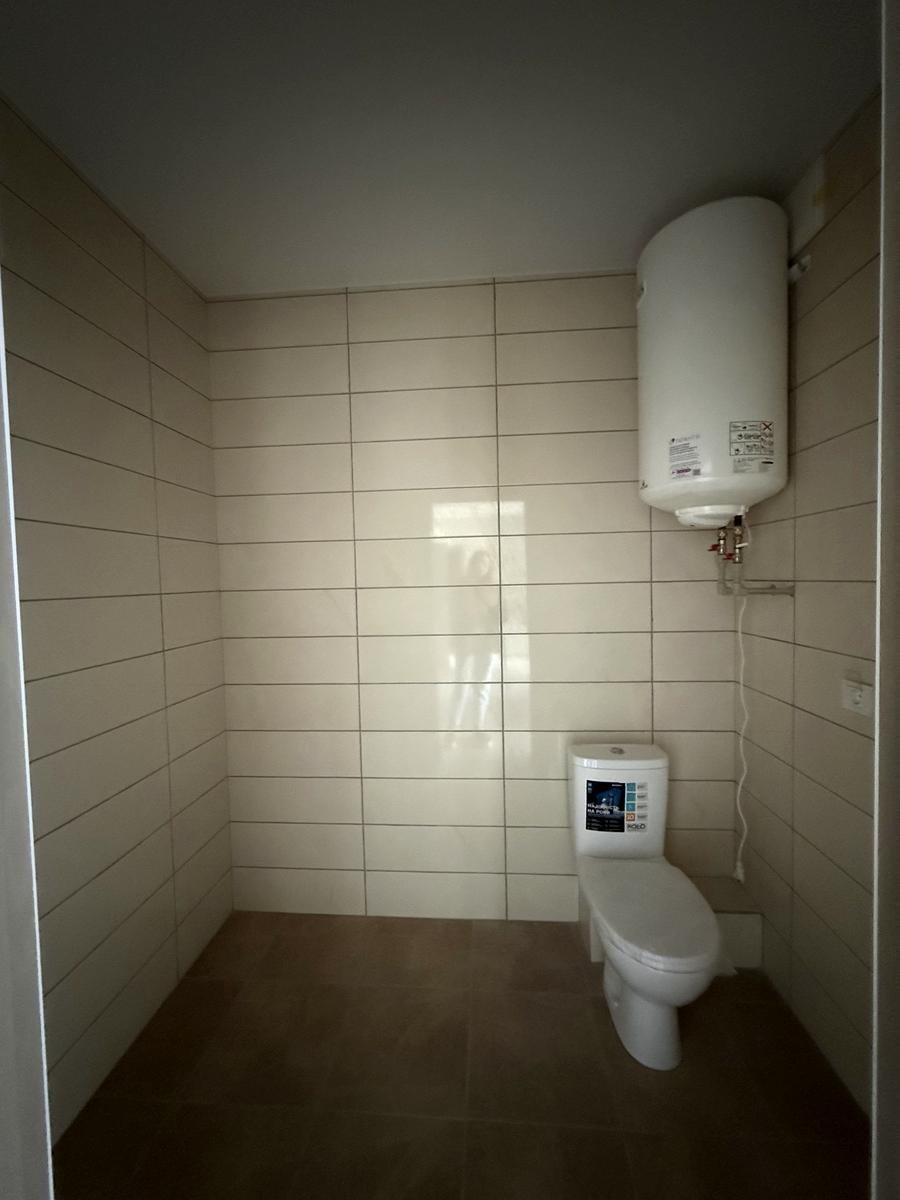 1860942978288958