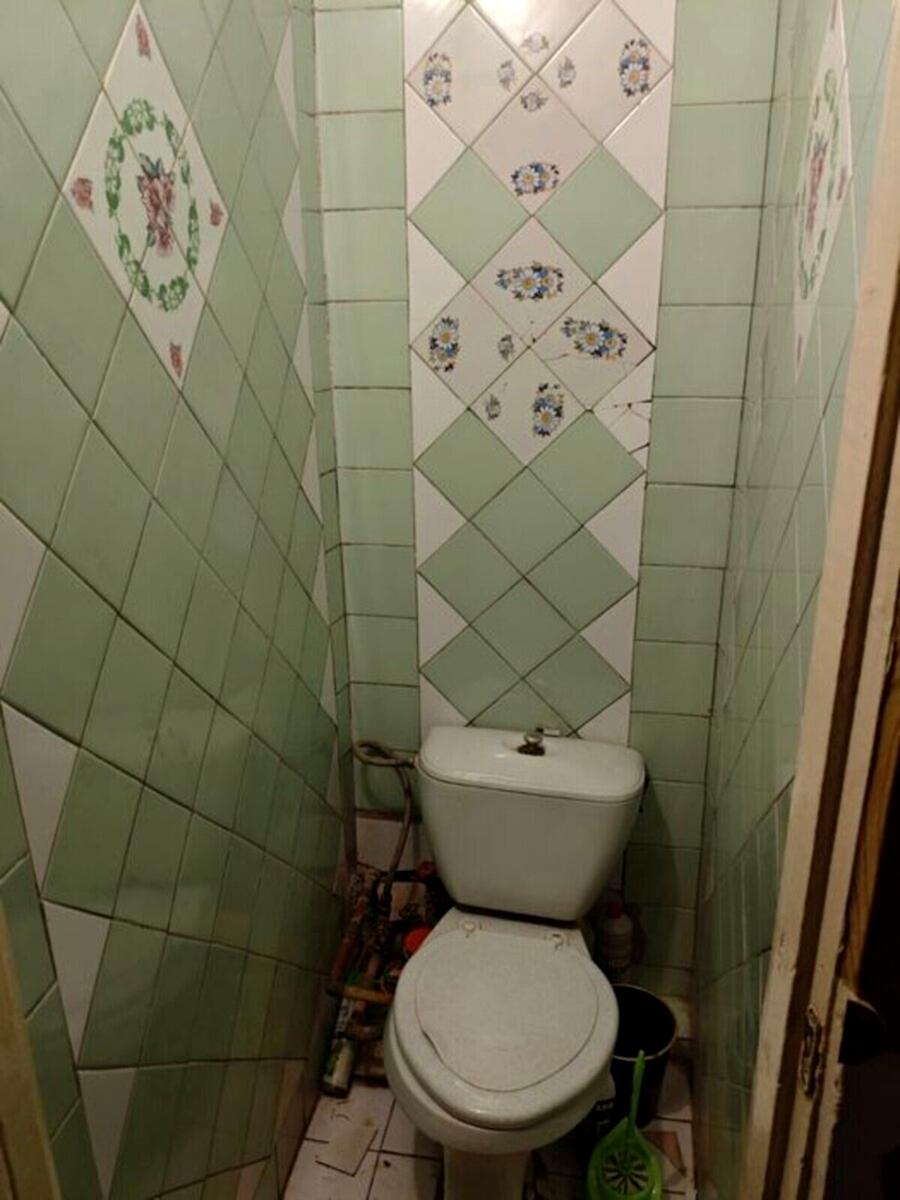 1861085656675384