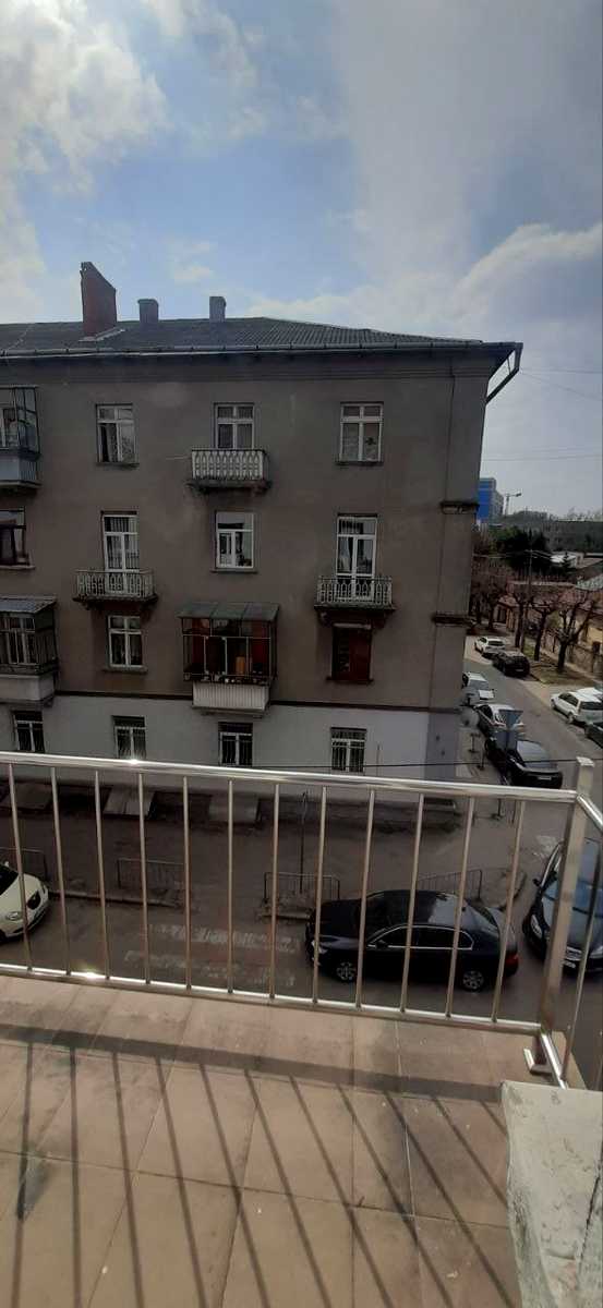 1861087404342709