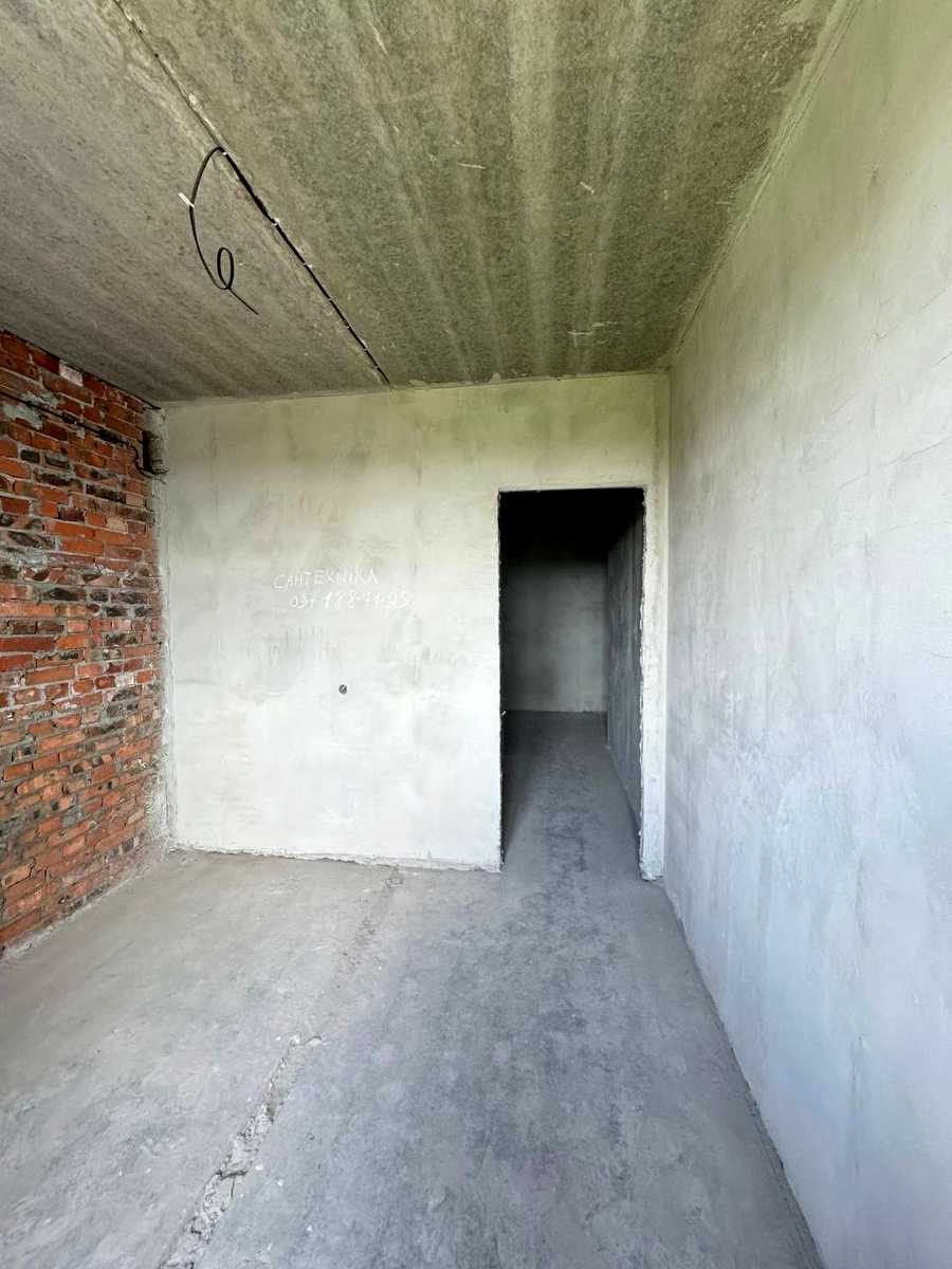 1861090749025280