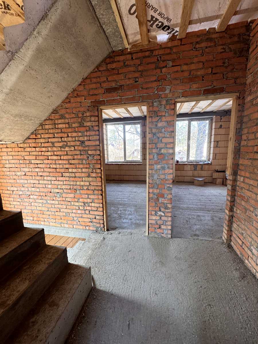 1861110651666932