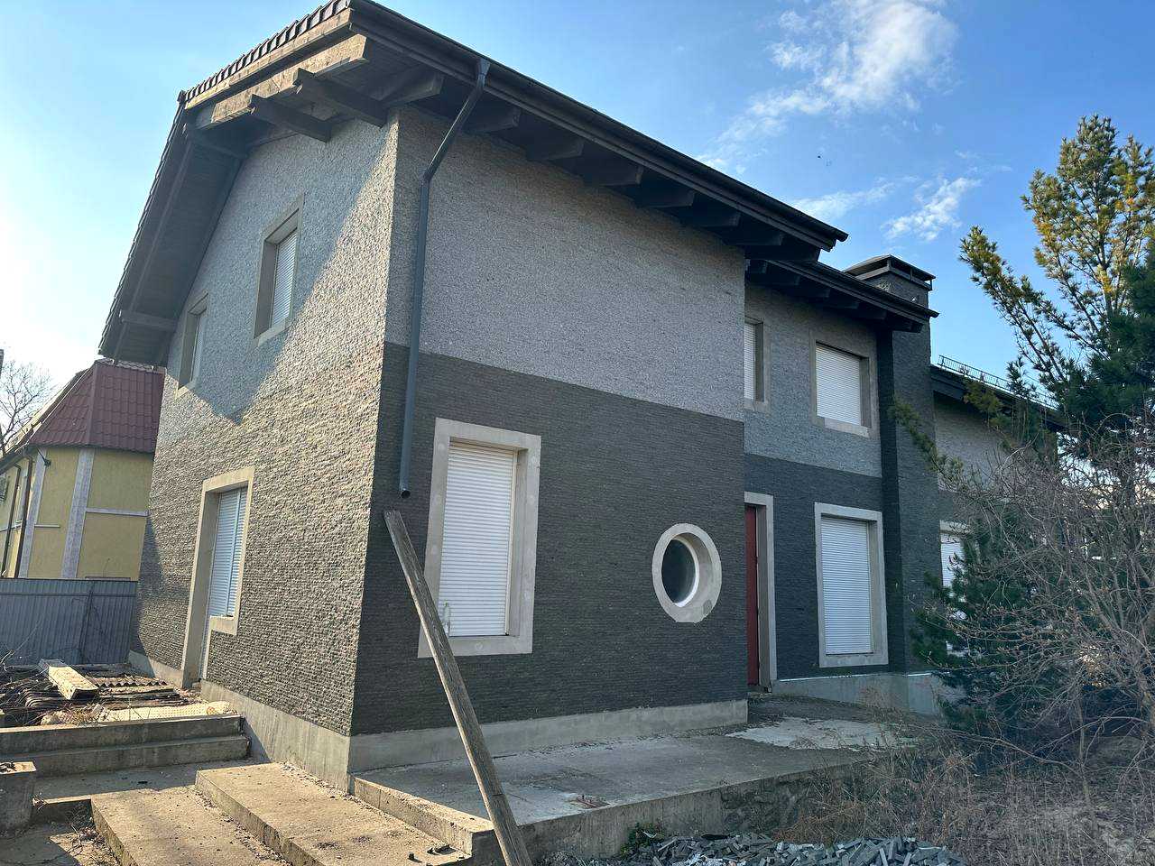 1861112326004213