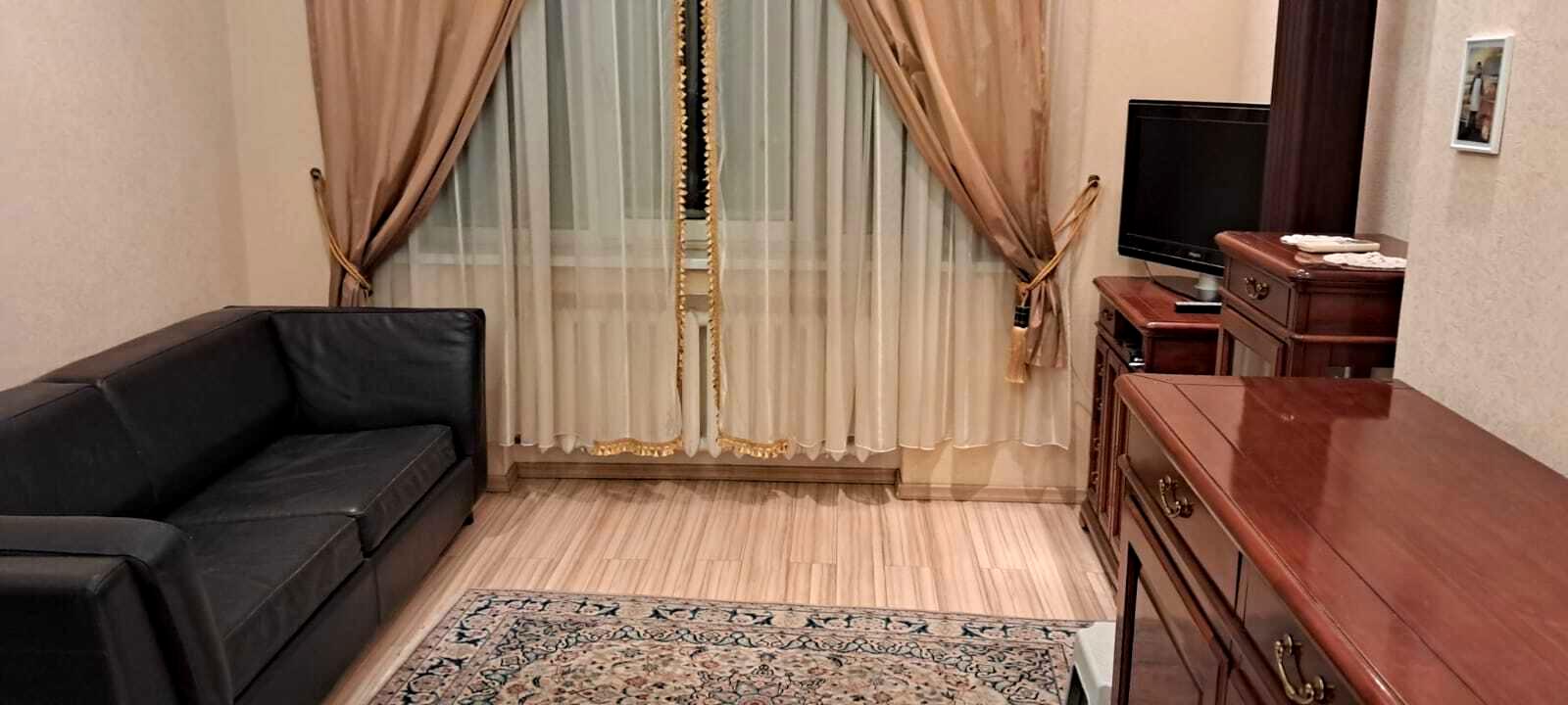 1861118322727602