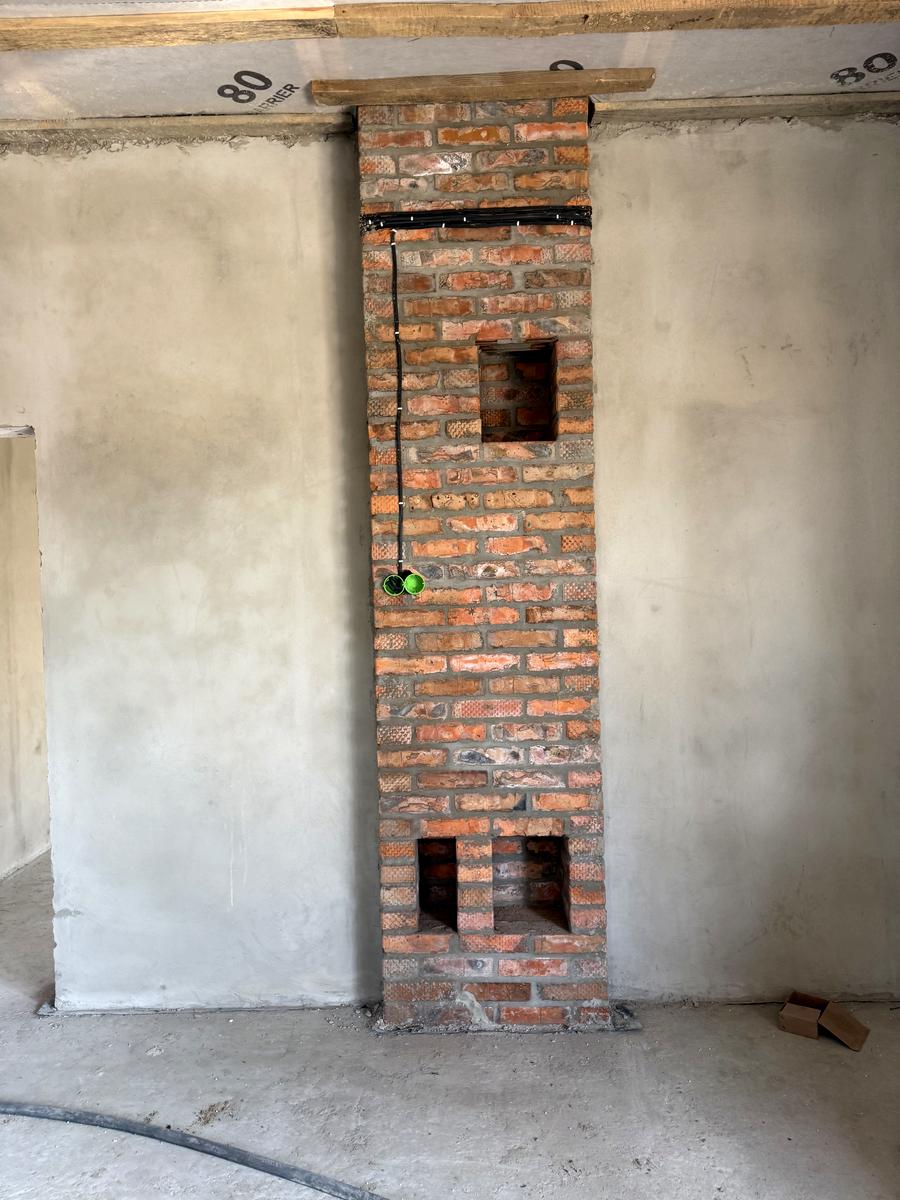 1861167788525147