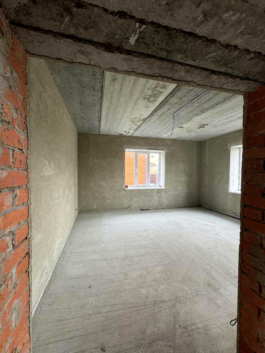 1861180480273917