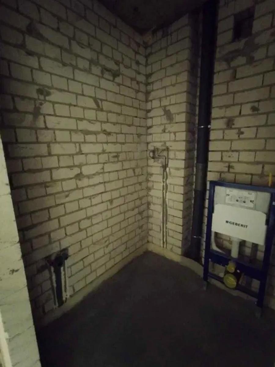 1861183815997201