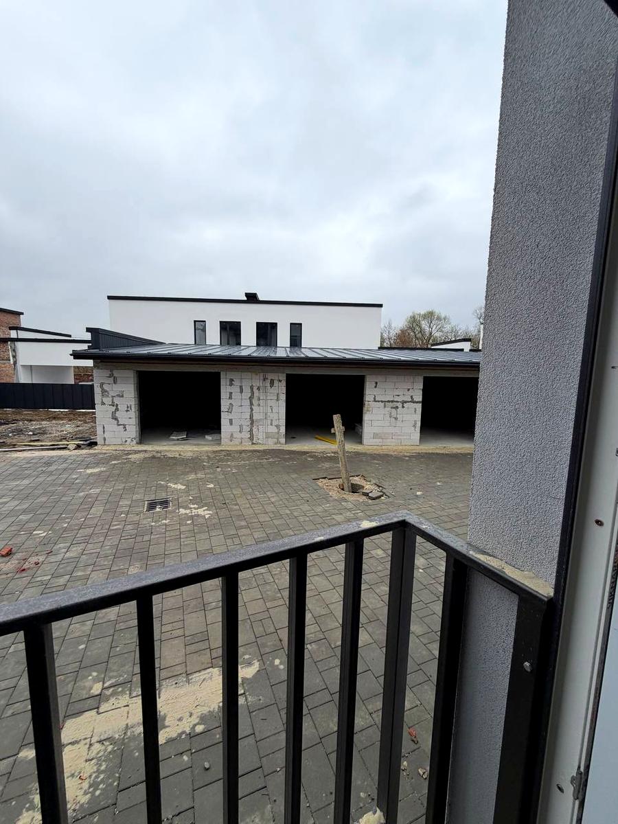 1861201555042604