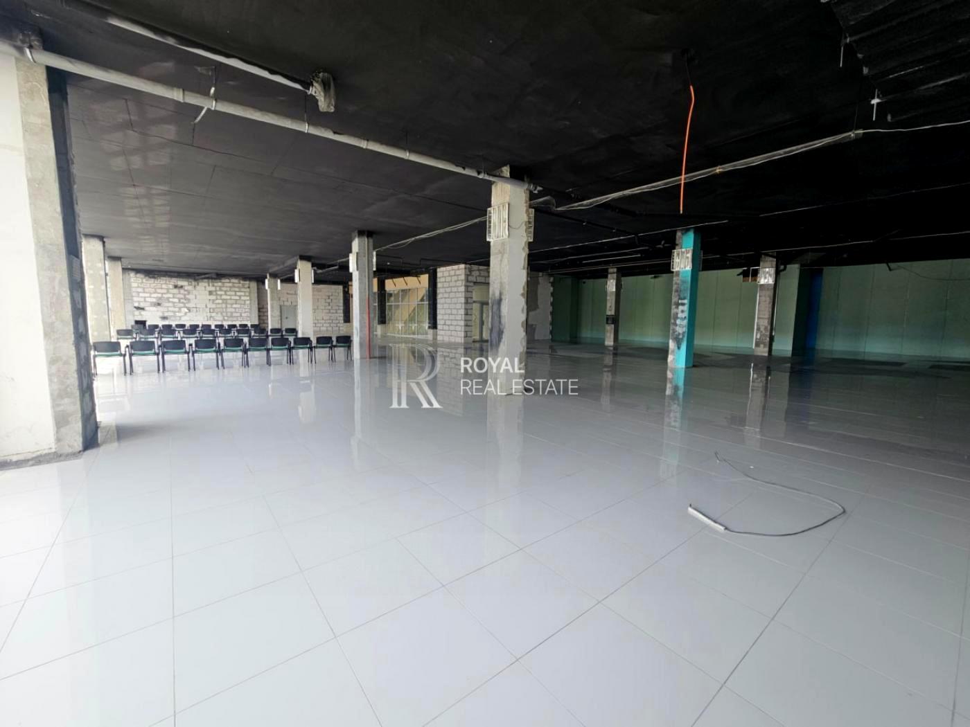 1861208106288864