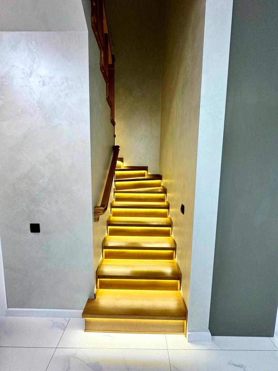 1861251836526708