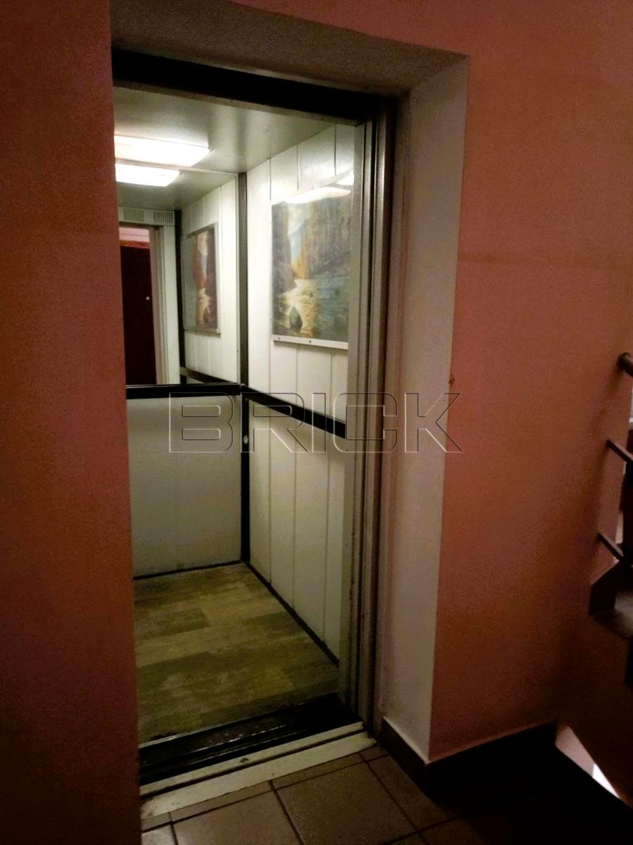 1861265385856622
