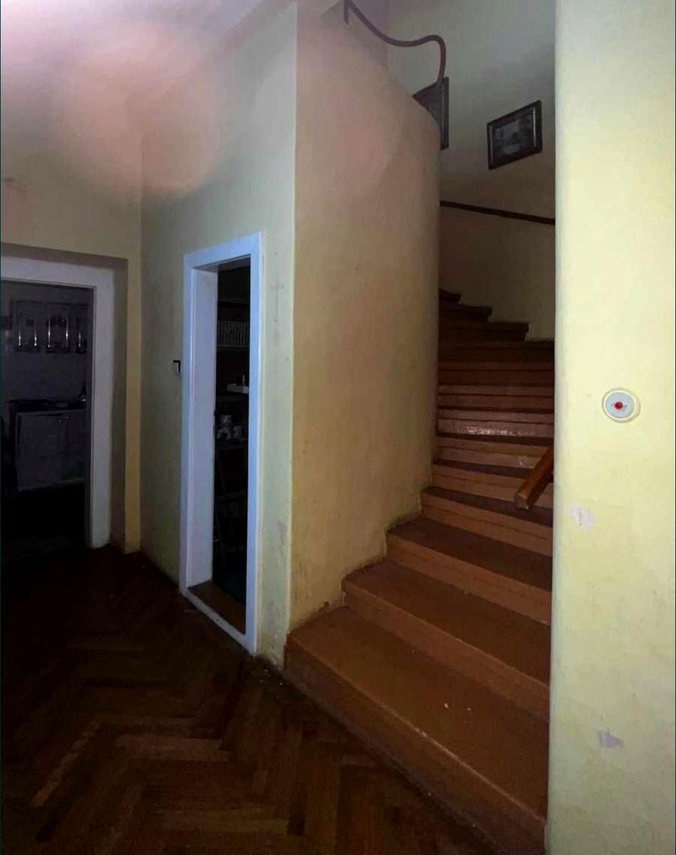 1861268489907324