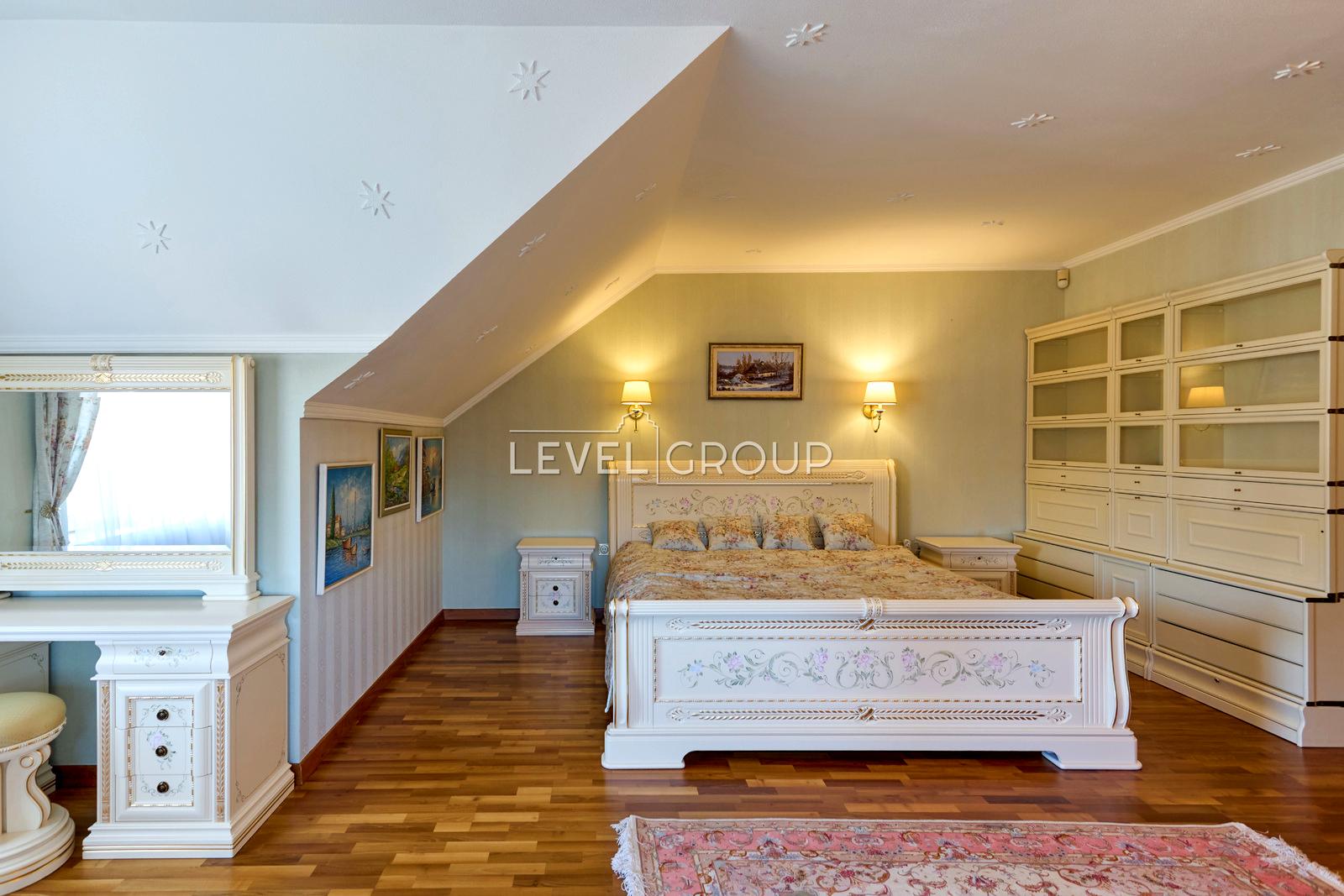 1861271003165237
