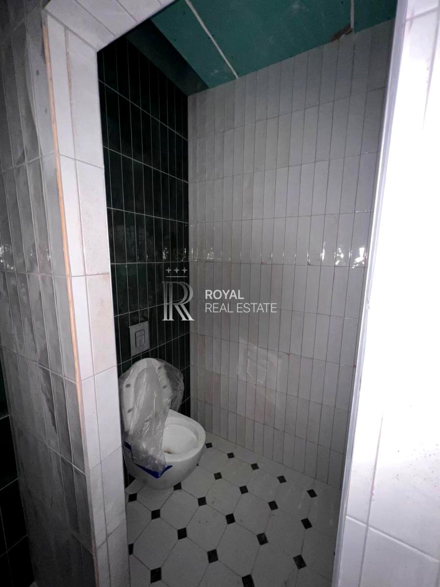 1861276754194199