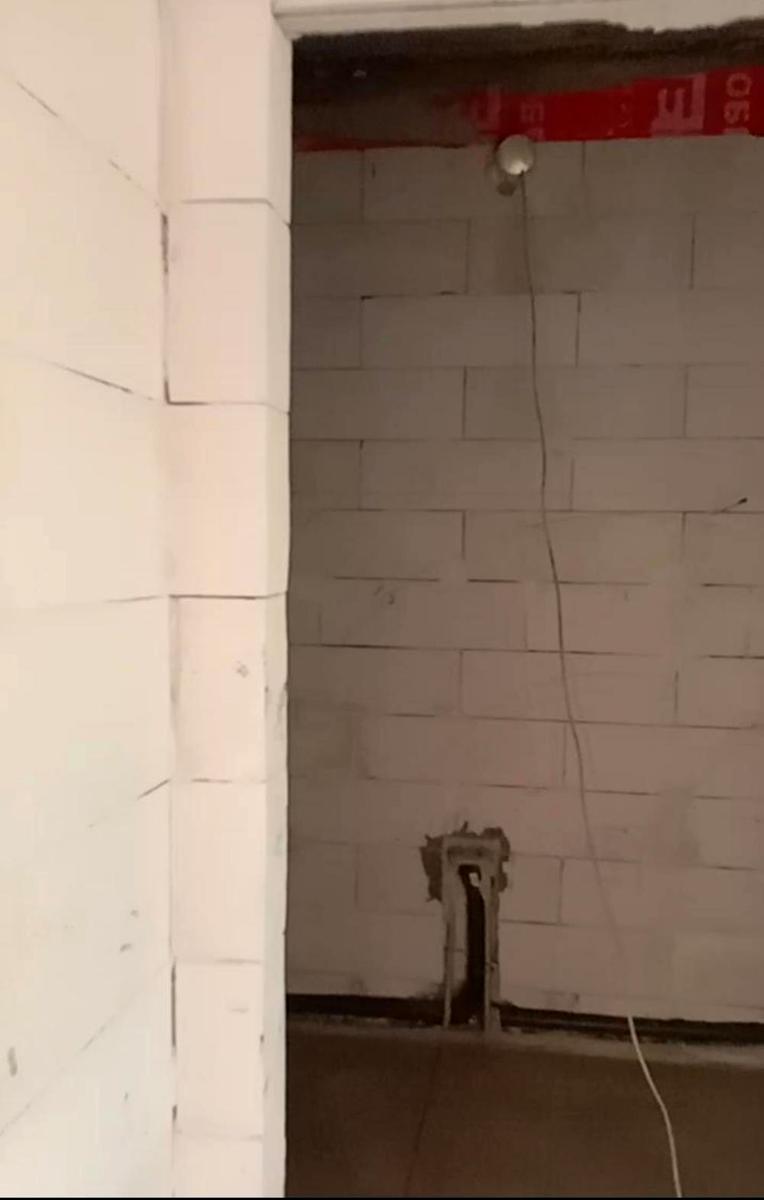 1861283008446347