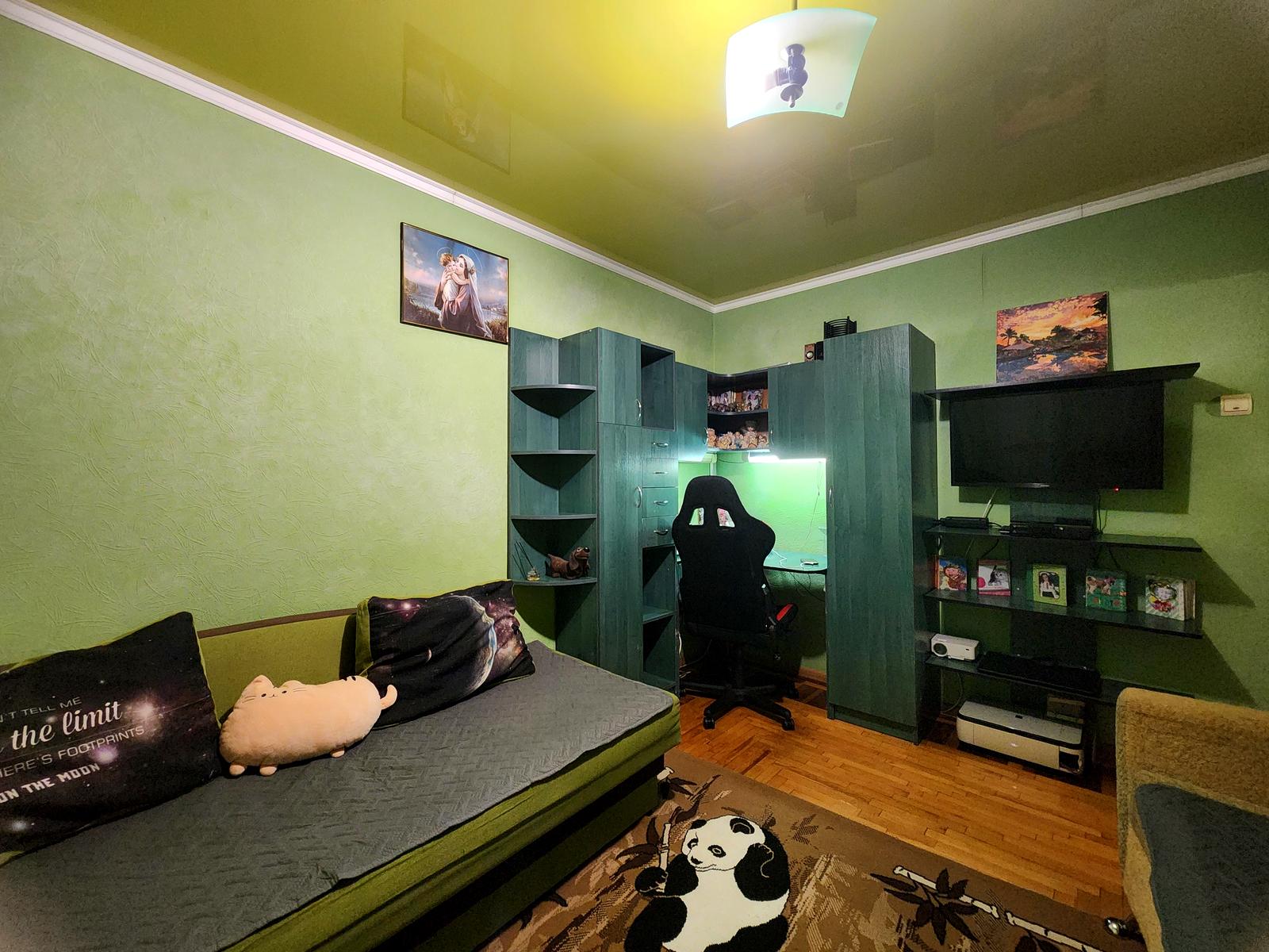1861294355571758