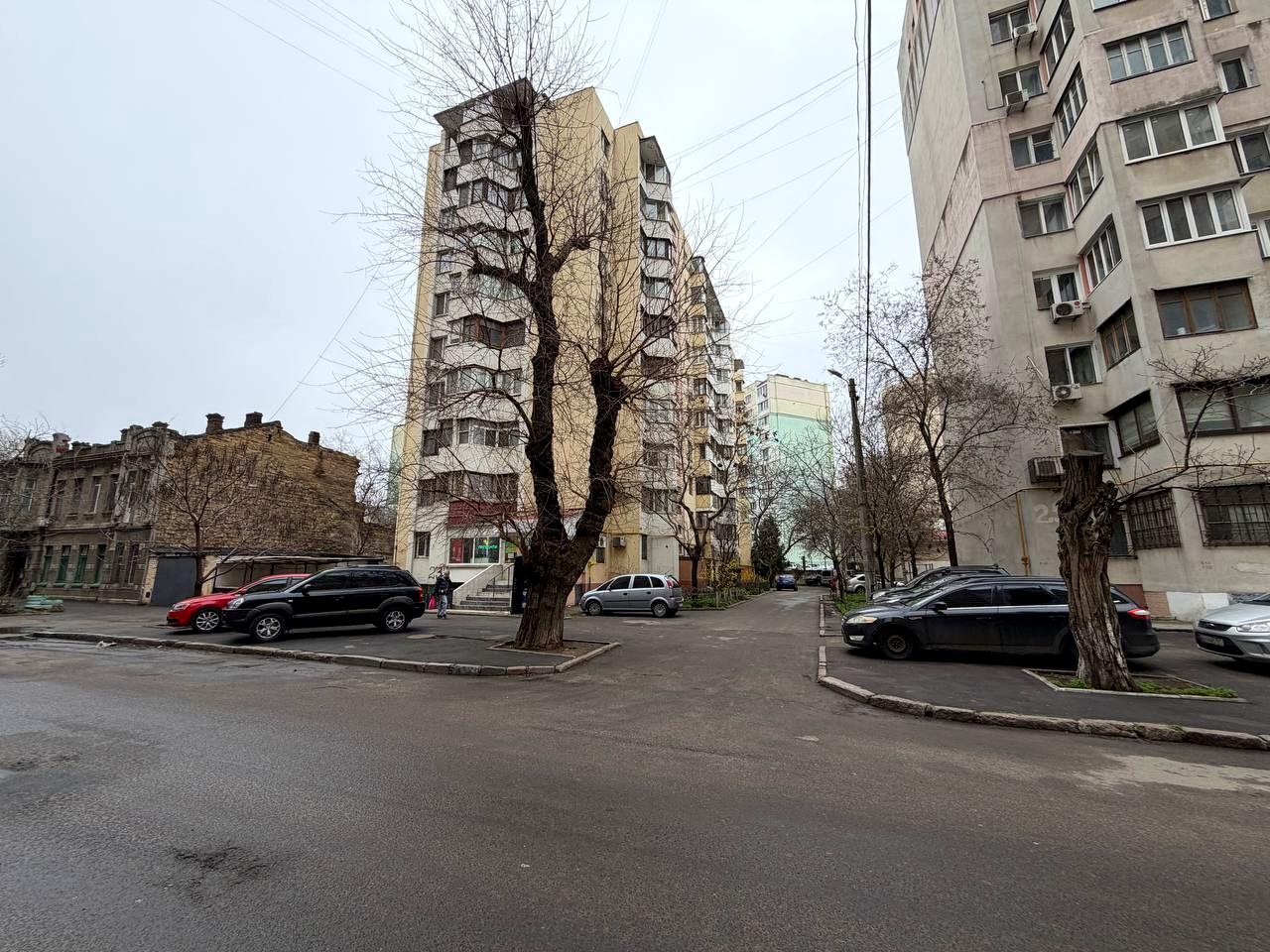 1861346549575311
