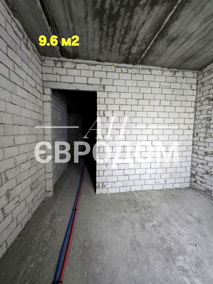 1861350099271004