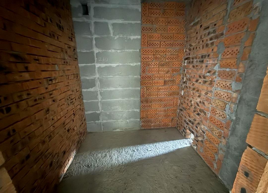 1861351318627455