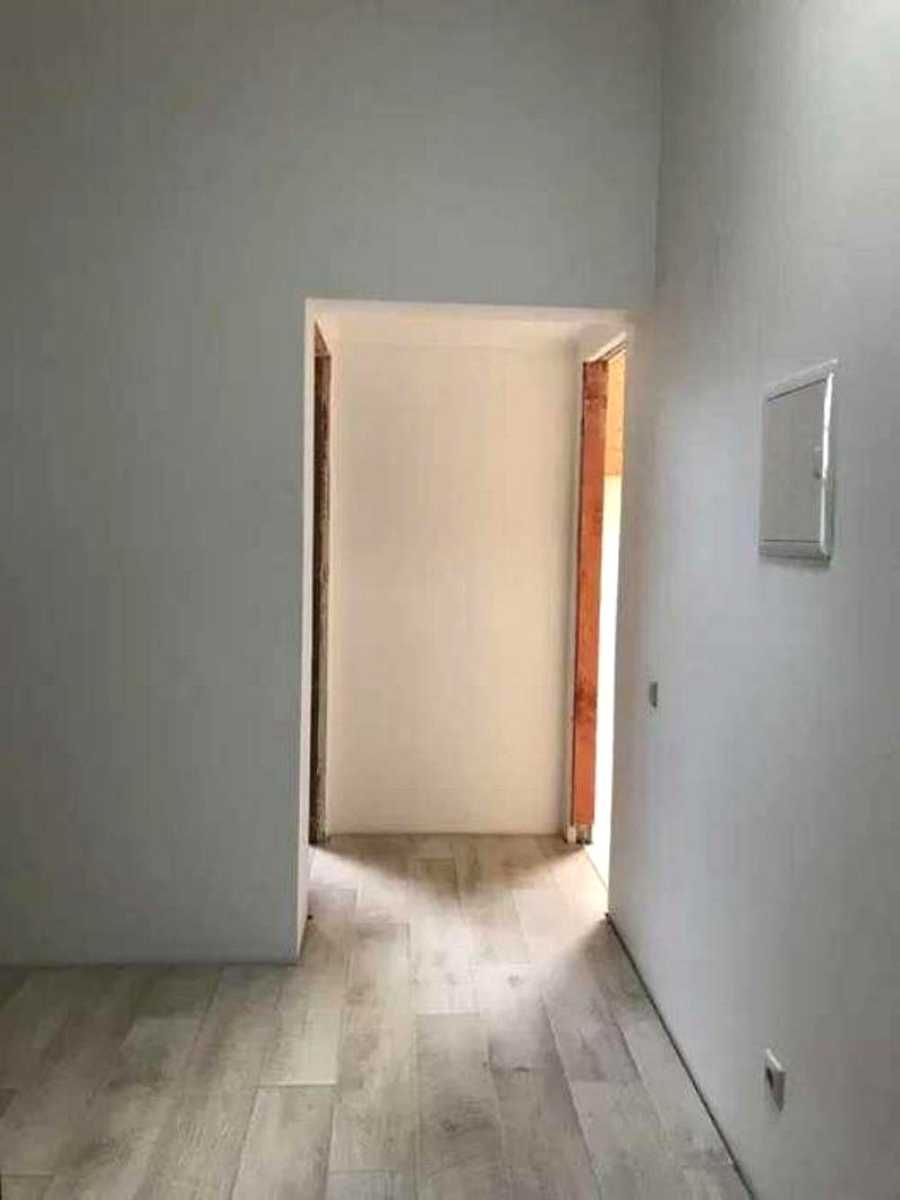 1861365031585058