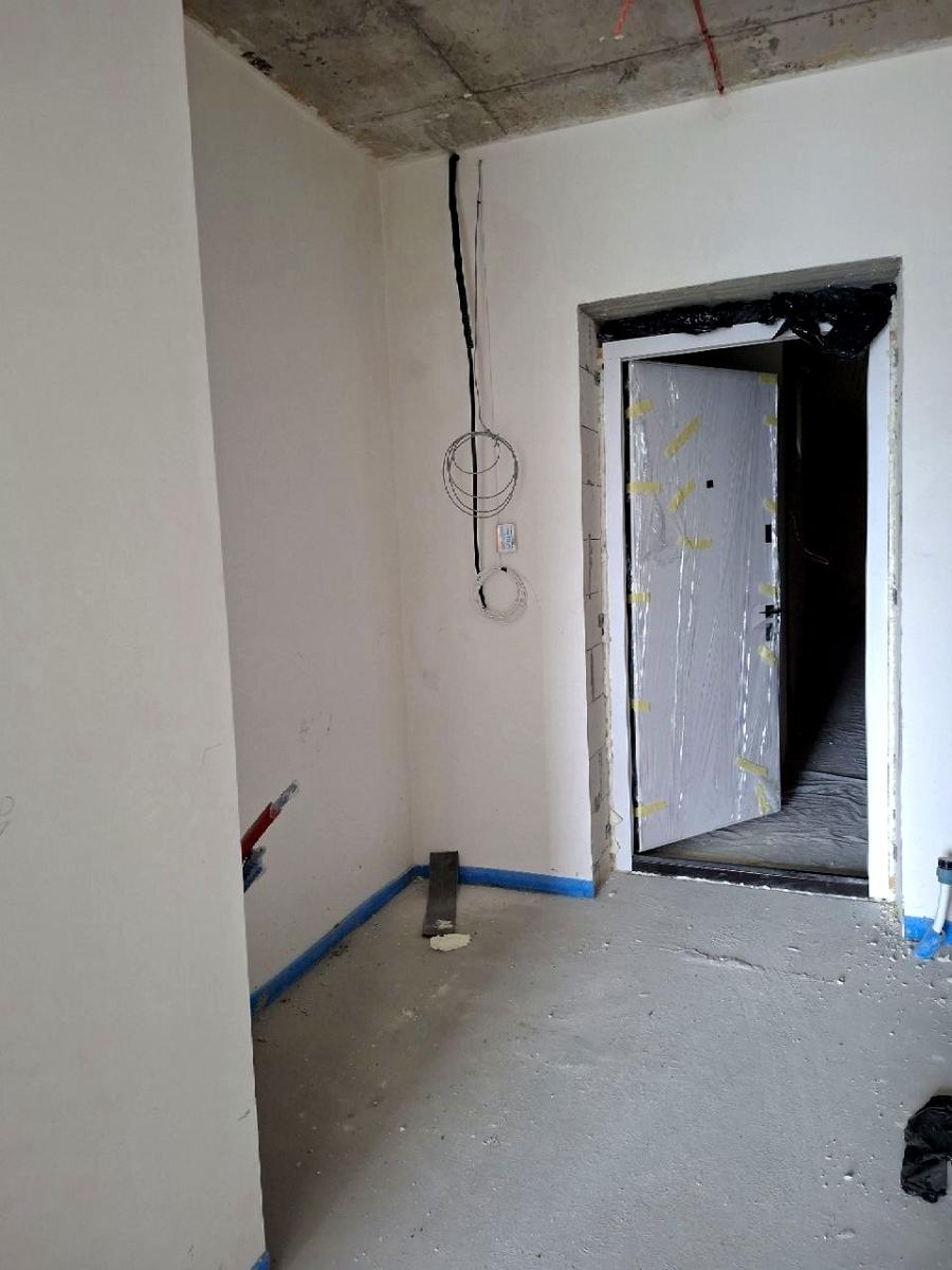 1861369480352510