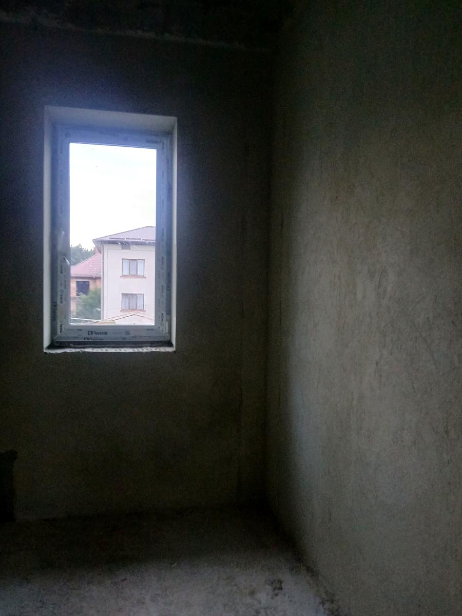 1861381039490763