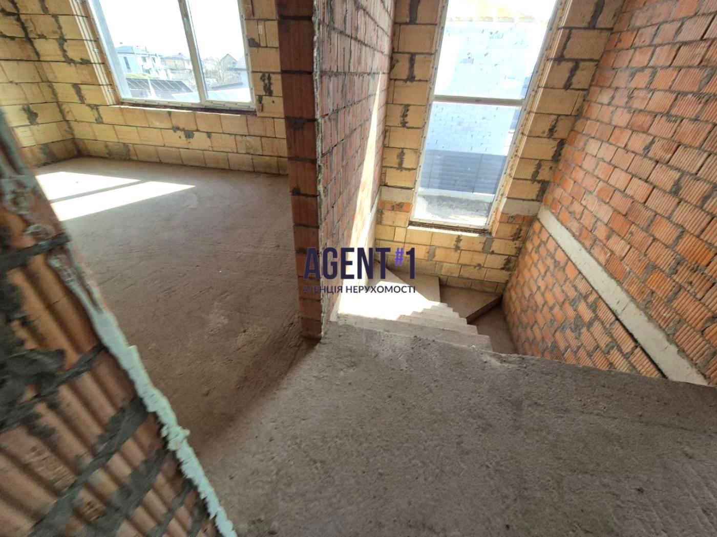 1861382205646318