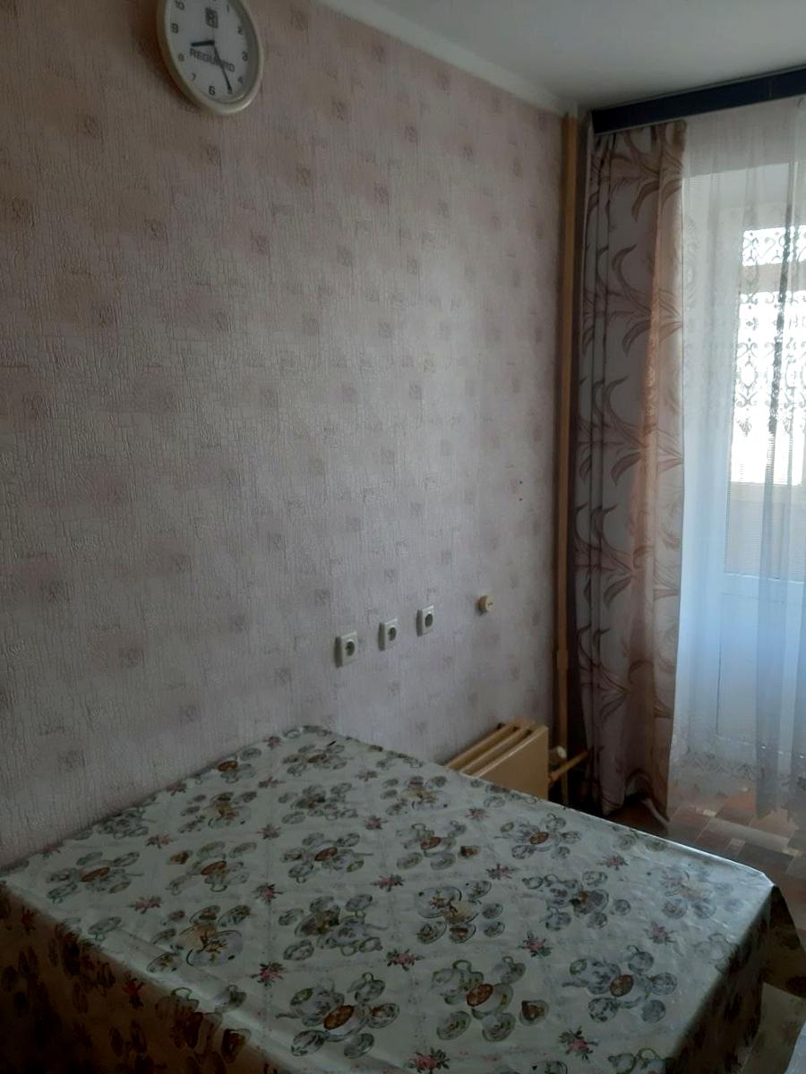 1861384796835654