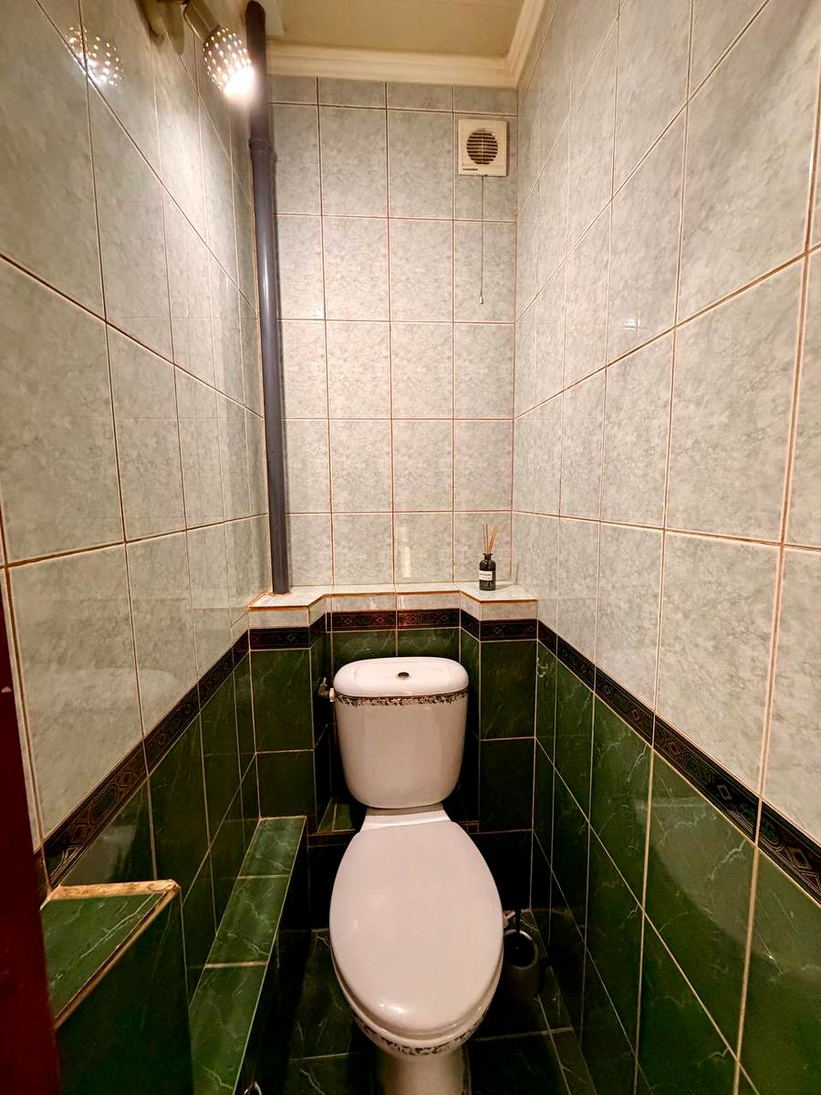 1861398599906344