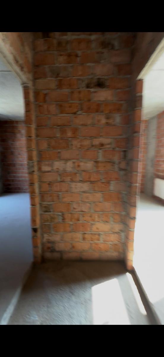 1861438379915672