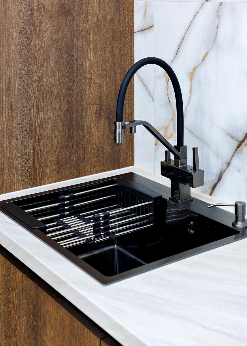 1861438469705537